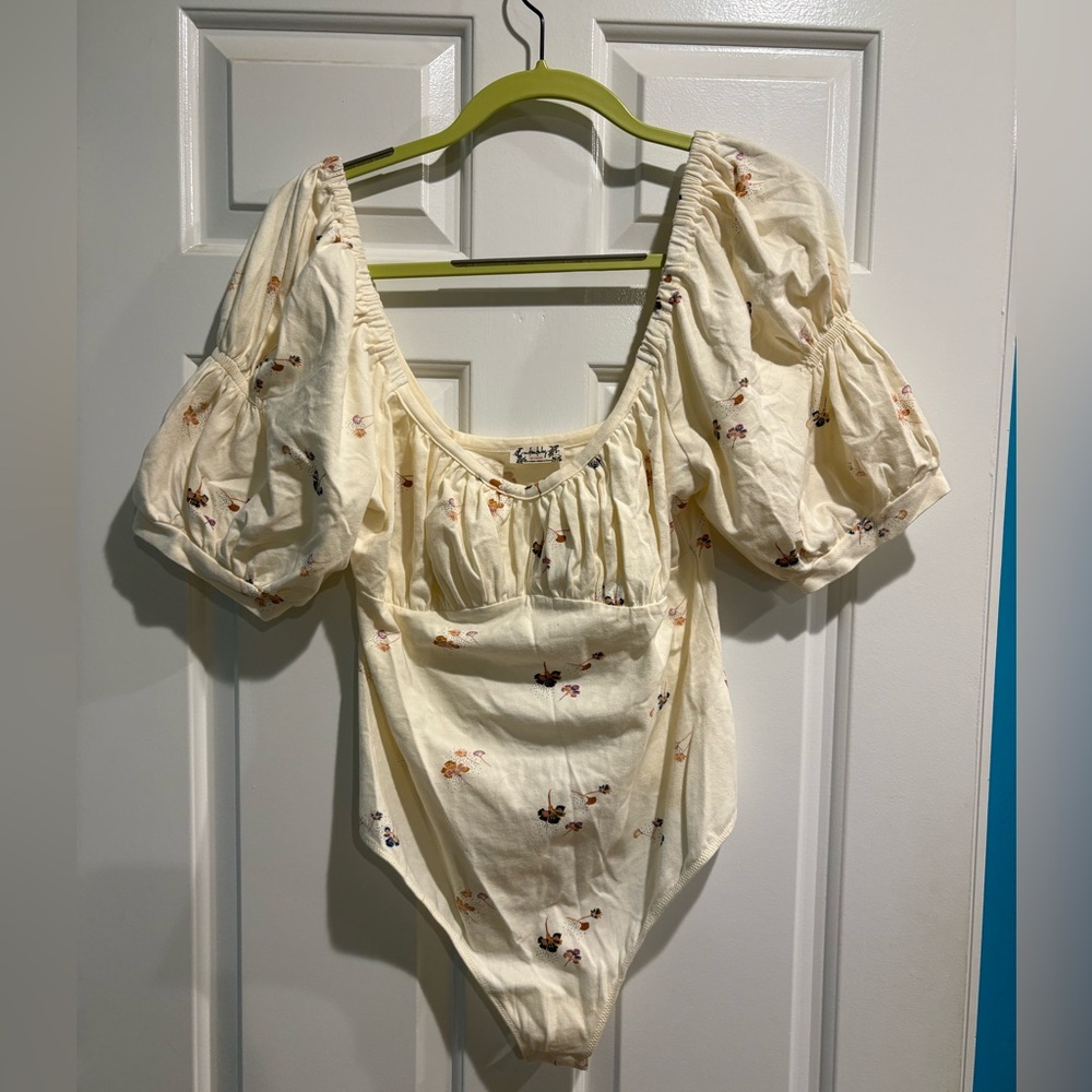 Free People Movement Play Date Floral Bodysuit cream L new NWT boho - Picture 3 of 6